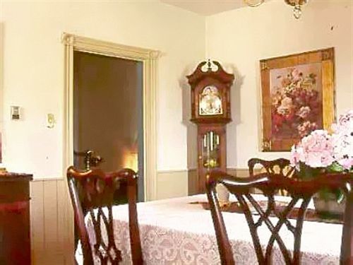 Osceola Mill House Bed And Breakfast (Adults Only) Gordonville Restaurant photo